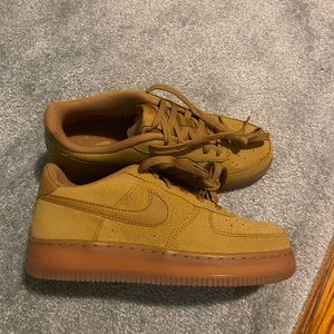 Brand New Nike Air Force 1 LV8 3 Wheat/Gum Light Size 5.5Y!!